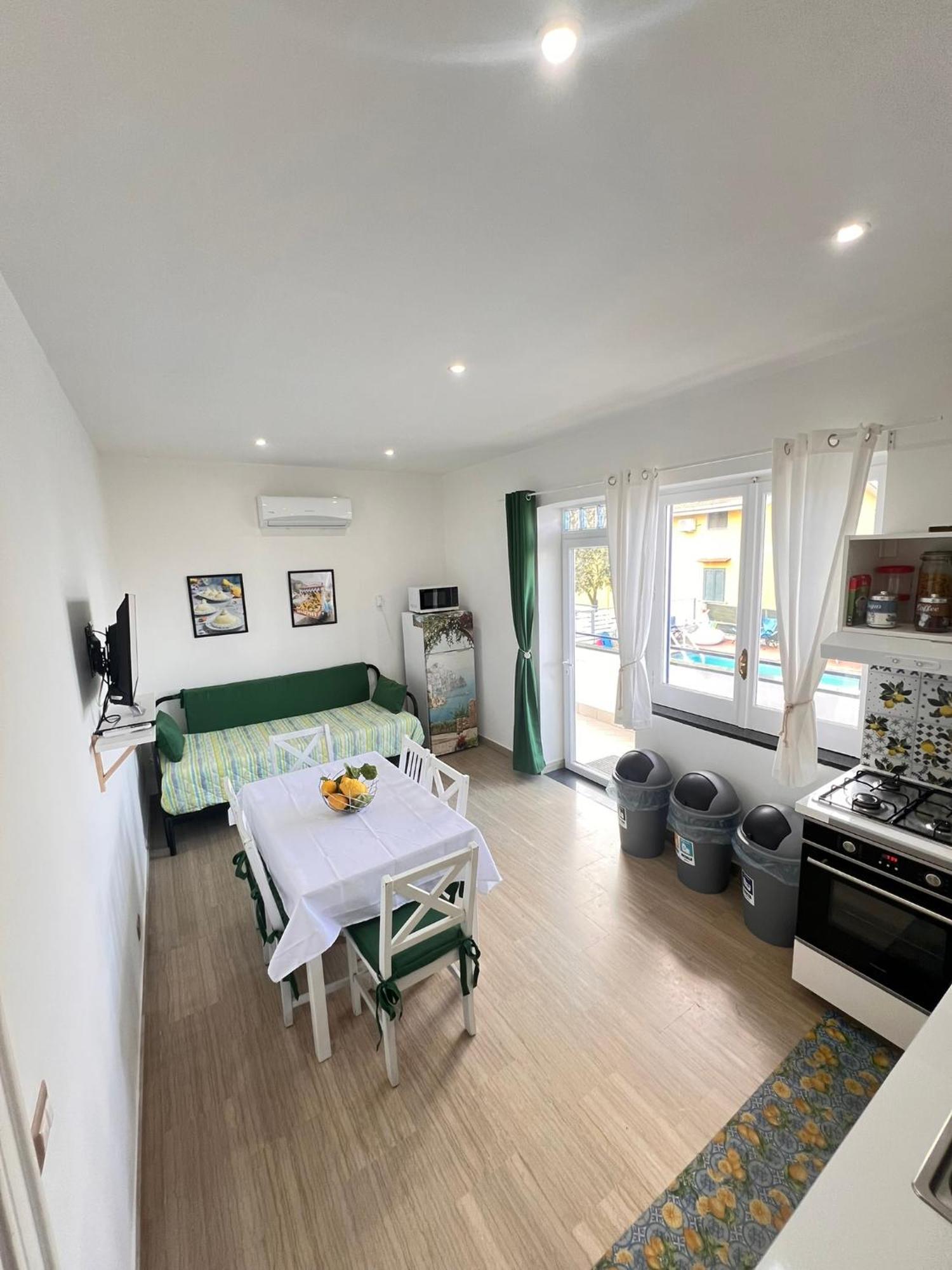 Villa Somma Apartments Pimonte Eksteriør bilde