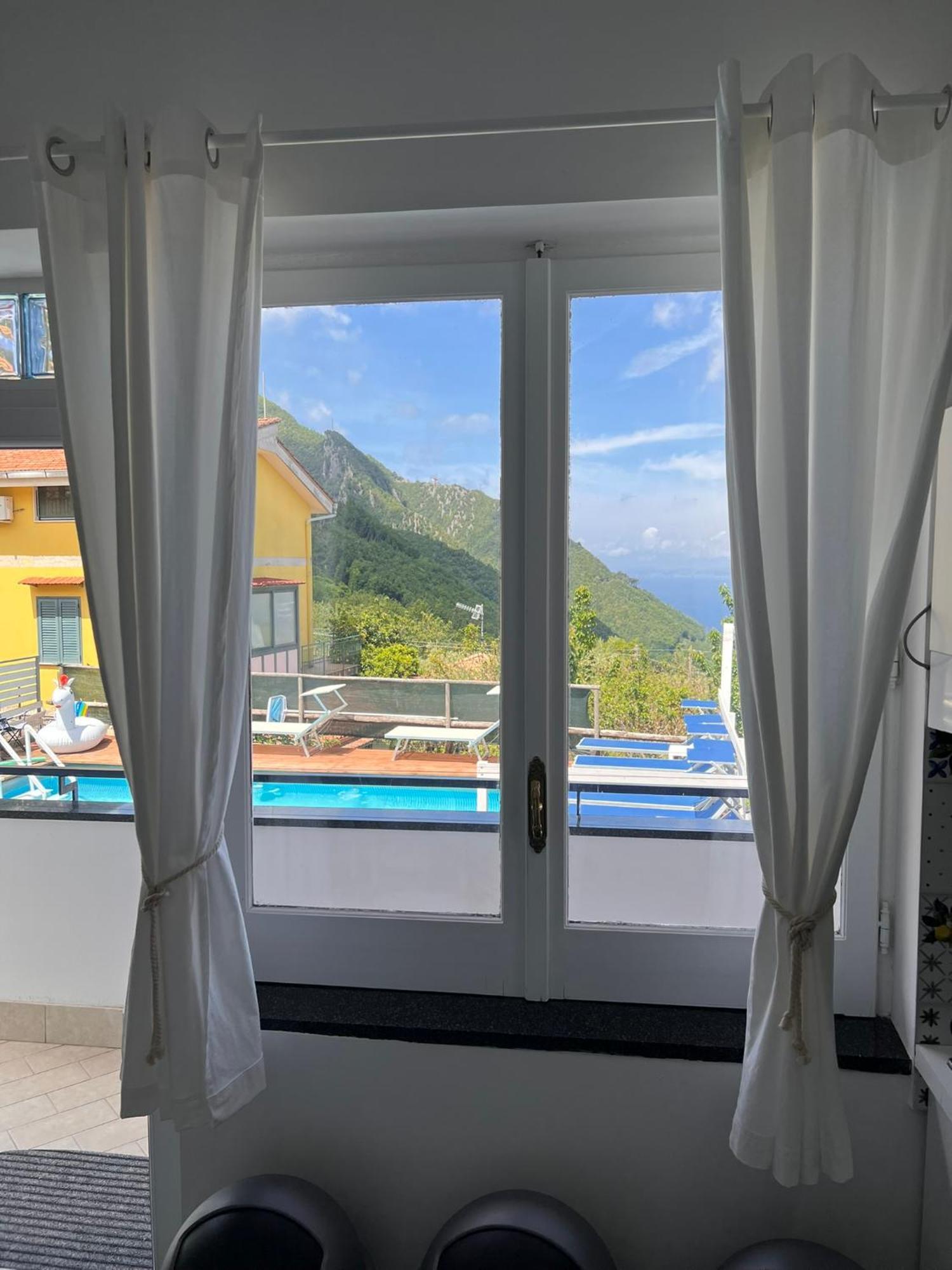 Villa Somma Apartments Pimonte Eksteriør bilde